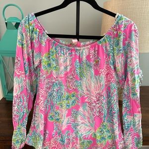 Lilly Pulitzer off shoulder top size Medium